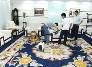 南京地毯维修快速上门 方块地毯坏换新电话 地毯安装补修预约